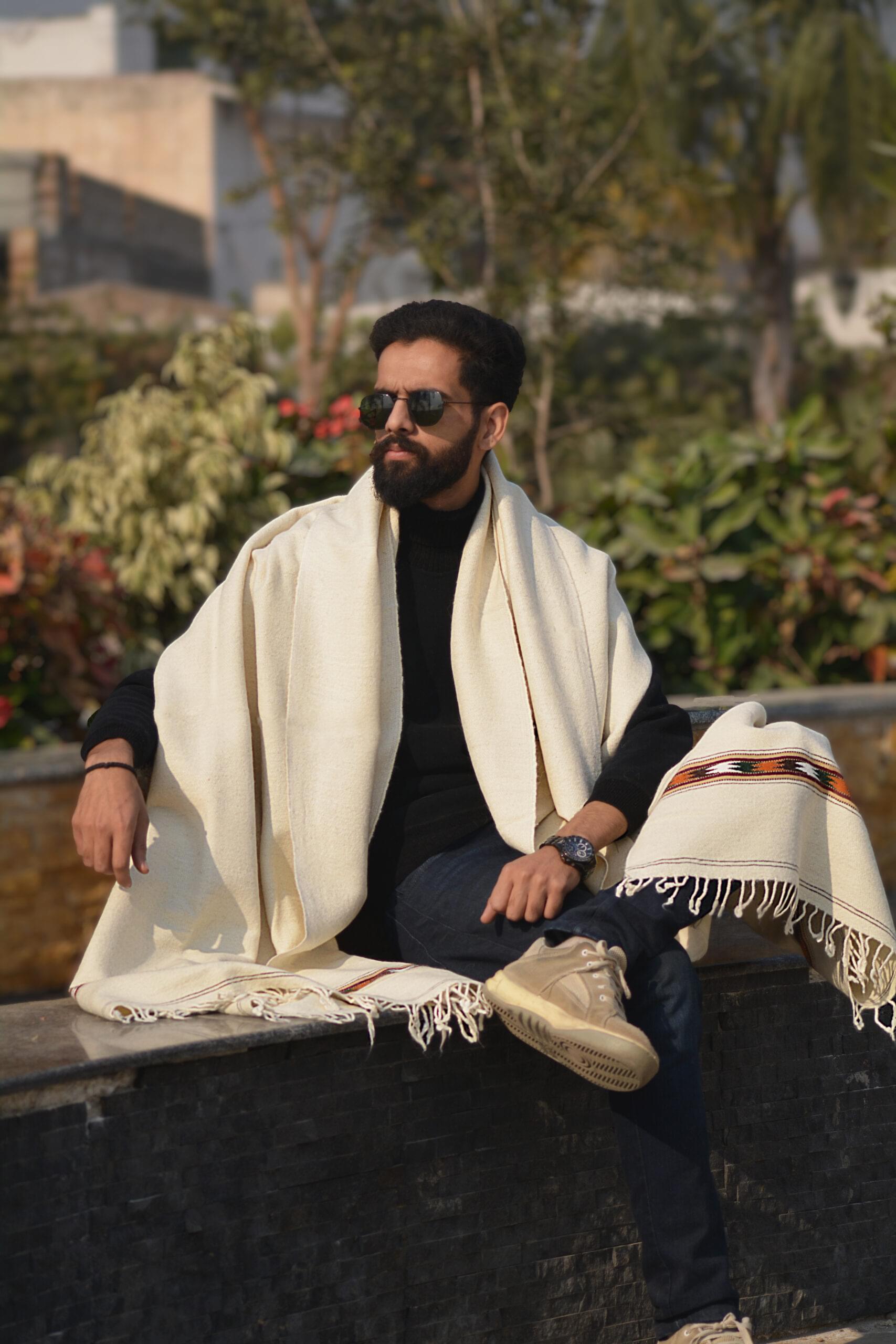Pure Handmade Woolen White Men Chaddar - Image 3